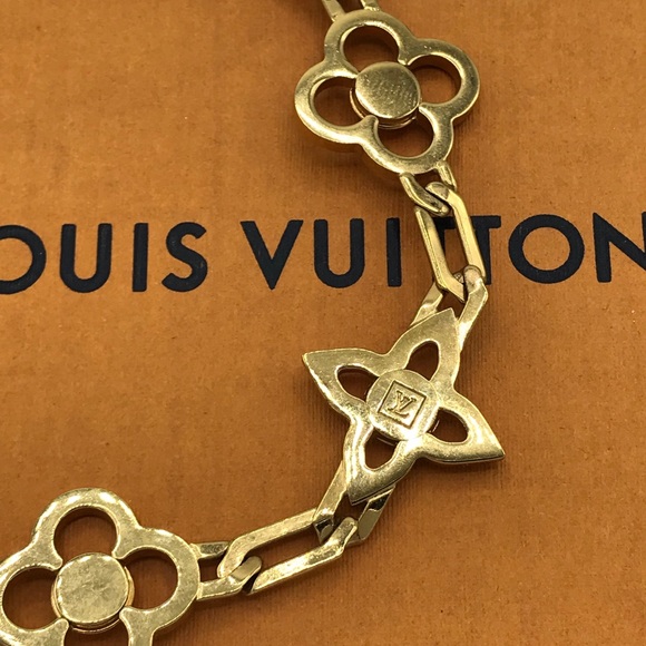 Louis Vuitton Rhinestone Headband Monogram Flower - Picture 4 of 16